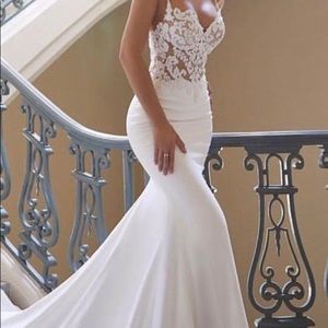 Brand new dress, never worn or altered.